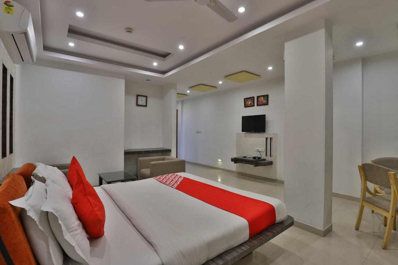 Oyo 14943 Shubh Suvidha Hotel Somnath Ngoại thất bức ảnh